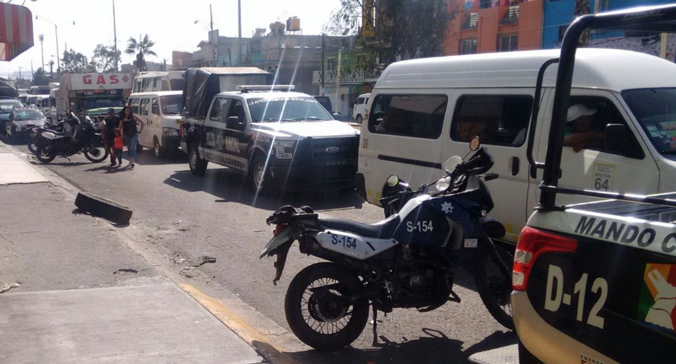 Matan a mujer policía en un asalto en Neza; hieren a su compañero