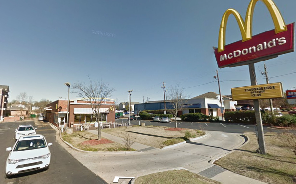 Tiroteo cerca de la Universidad de Auburn, en Alabama, deja un muerto