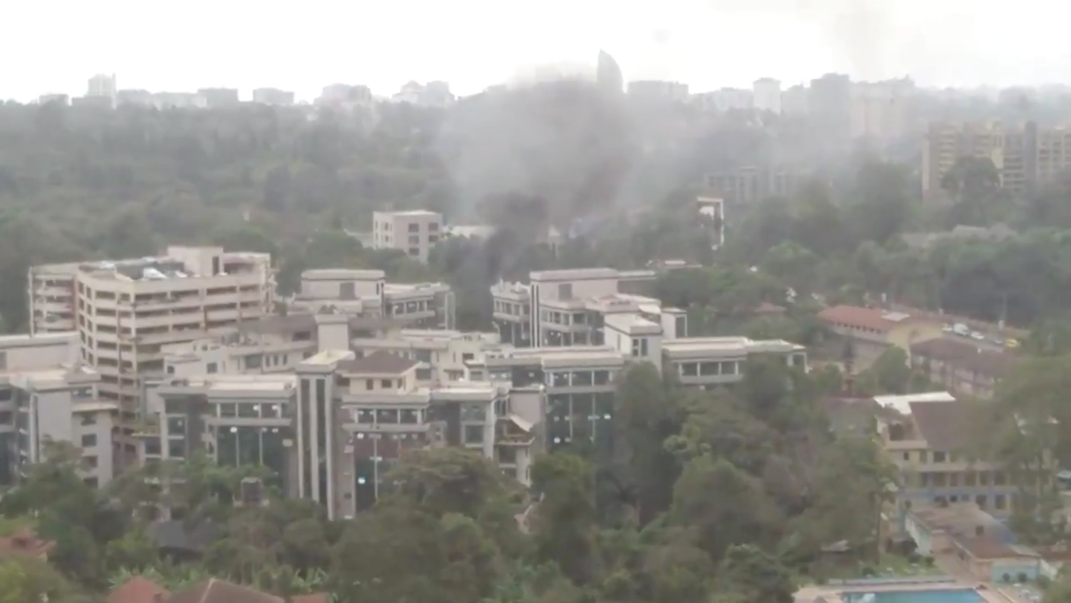 El hotel Dusit D2 se encuentra en el barrio de Westlands, uno de los barrios más lujosos de la capital keniana (Reuters)