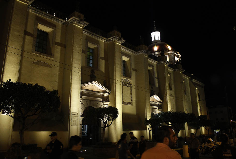 Monumentos históricos del Centro de Guadalajara estrenan iluminación
