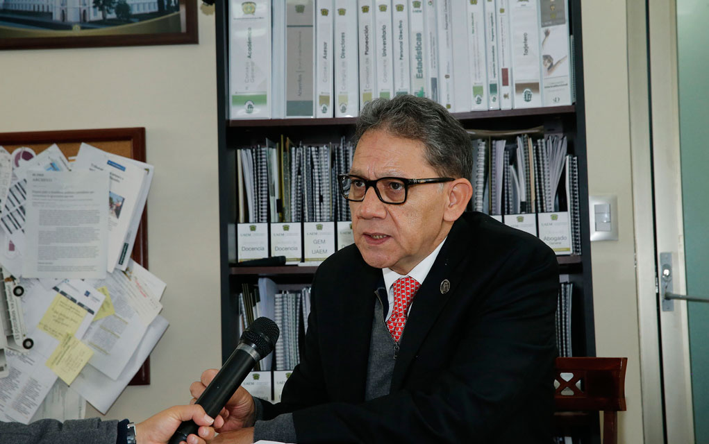 Solo 28 de egresados se titula Alfredo Barrera Grupo Milenio