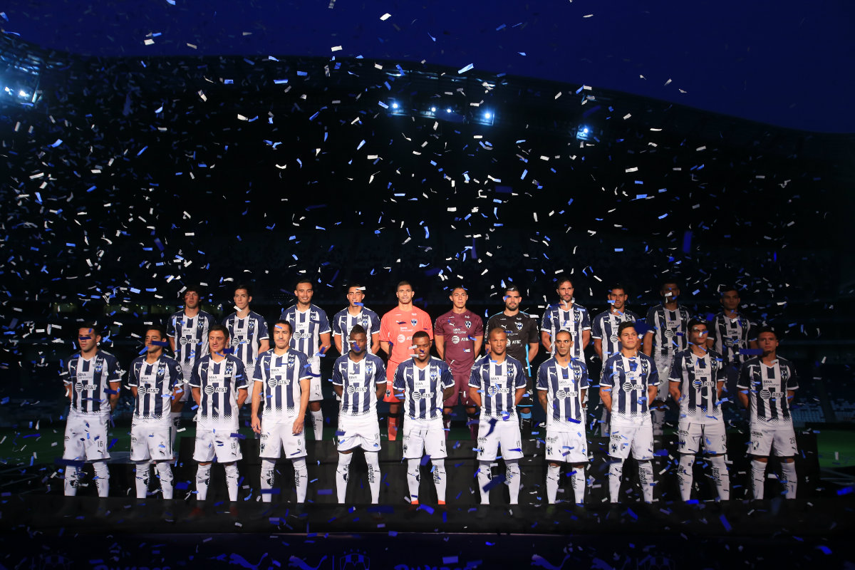 Rayados presenta sus nuevos uniformes