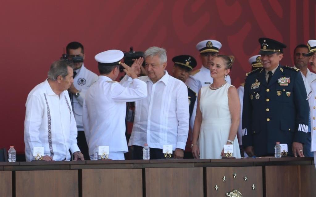 AMLO lamenta asesinato de 13 personas en Minatitl&aacute;n