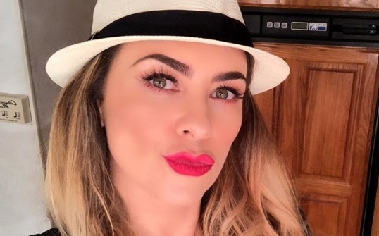 Aracely Ar&aacute;mbula quer&iacute;a trato especial en cine y se va al no recibirlo