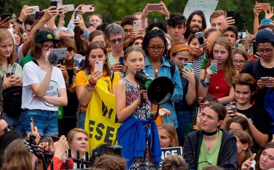 Greta Thunberg lleva su protesta contra cambio climático