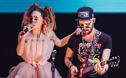 Belinda se maquilla como 'payasita'; luce espectacular en Foro Sol