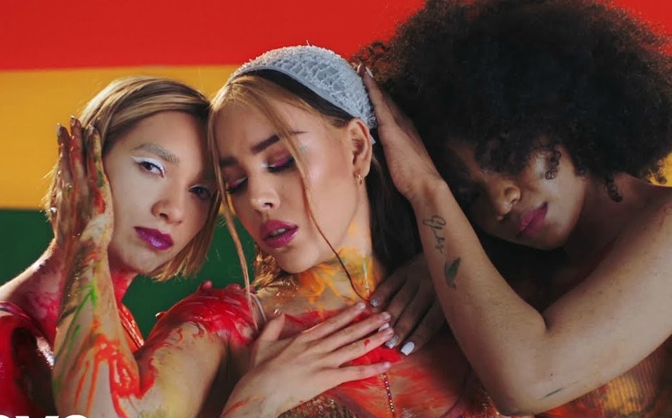 Danna Paola Lanza Cancion Tq Y Ya En Apoyo A Comunidad Lgbt Video danna paola lanza cancion tq y ya en