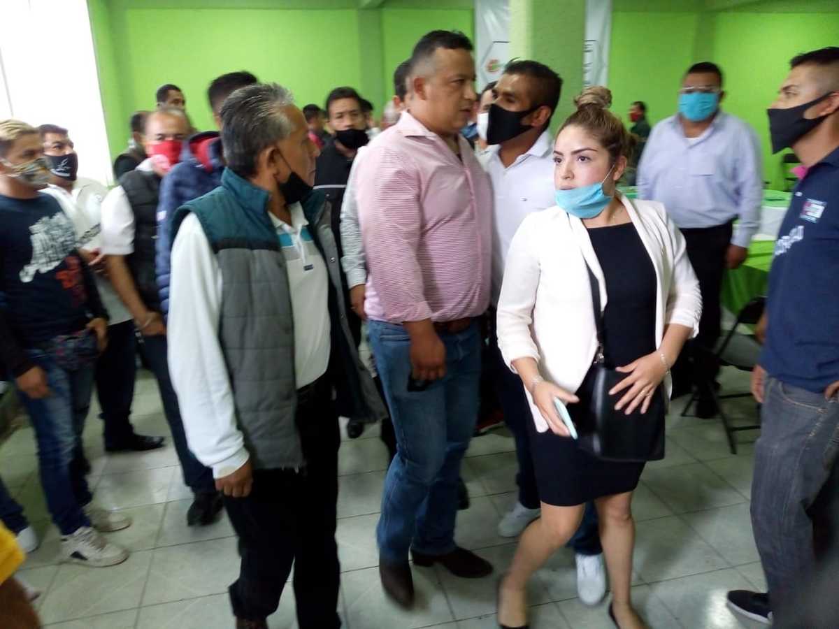 Al lugar llegaron al menos 15 efectivos ministeriales portando armas largas.
