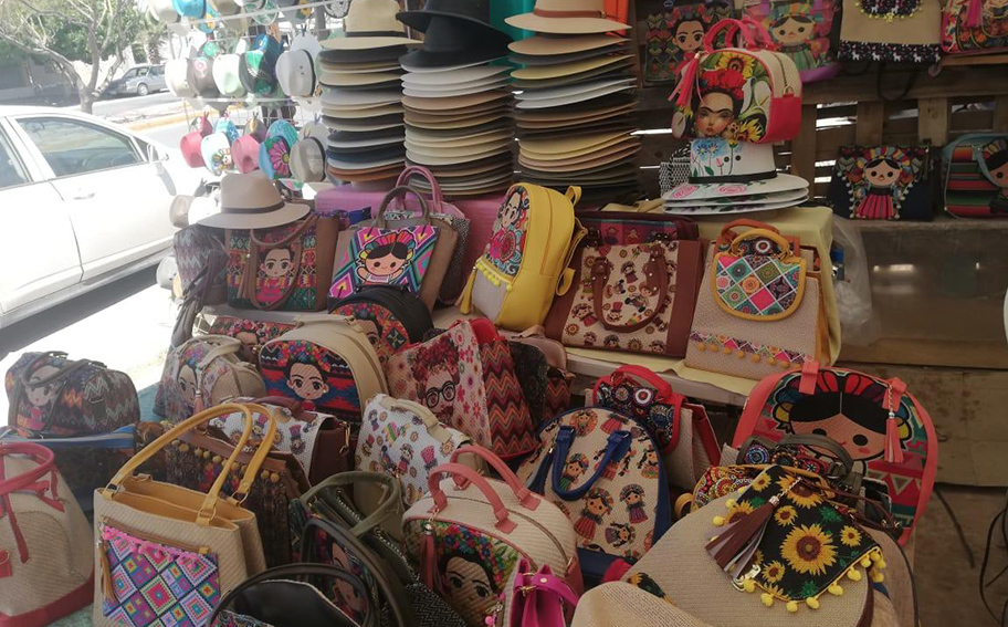 Torreón Artesanía Mixteca, tejidos de hojas de palma y