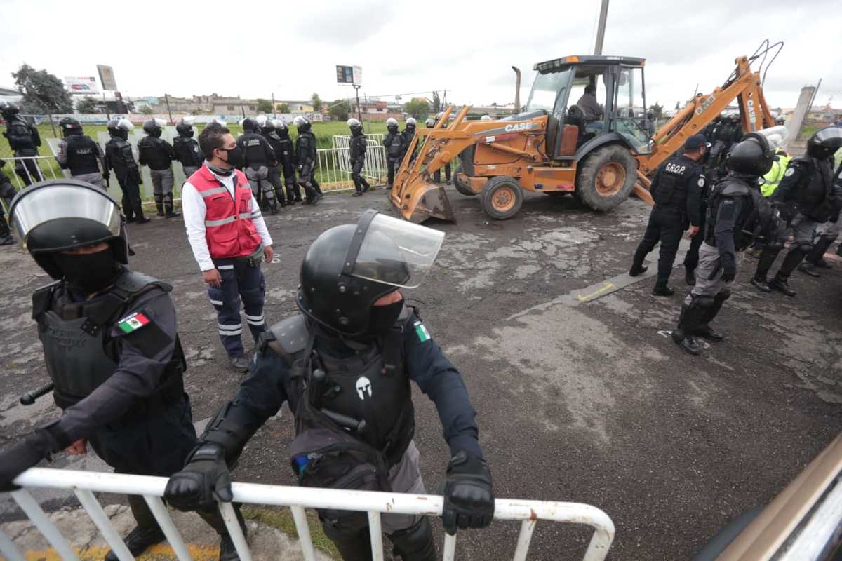 Dos mujeres fueron aseguradas y trasladas a la comandancia de la capital Mexiquense.
