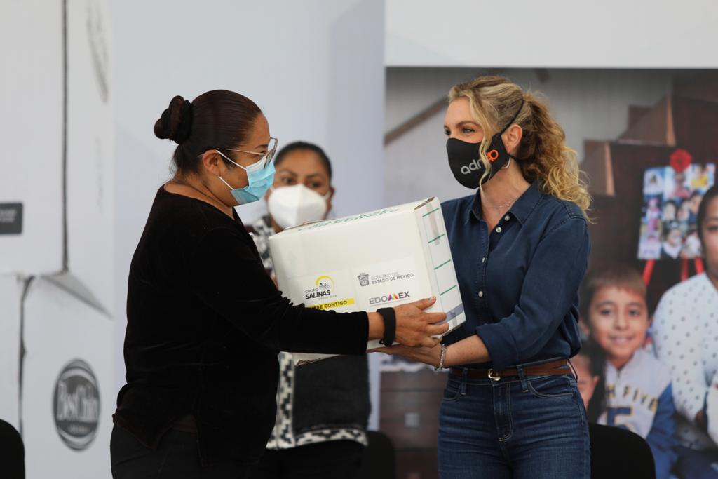 Del Mazo subrayó que 5 mil familias de escasos recursos recibieron esta despensa.