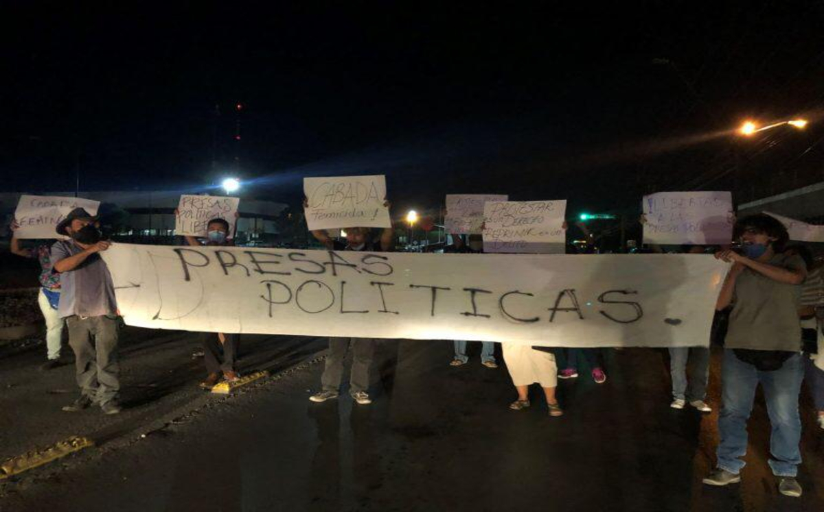 Feminicidios. En Ciudad Juárez detienen a 27 mujeres en protesta Grupo Milenio Feminicidios. En Ciudad Juárez detienen a 27 mujeres en protesta Grupo Milenio
