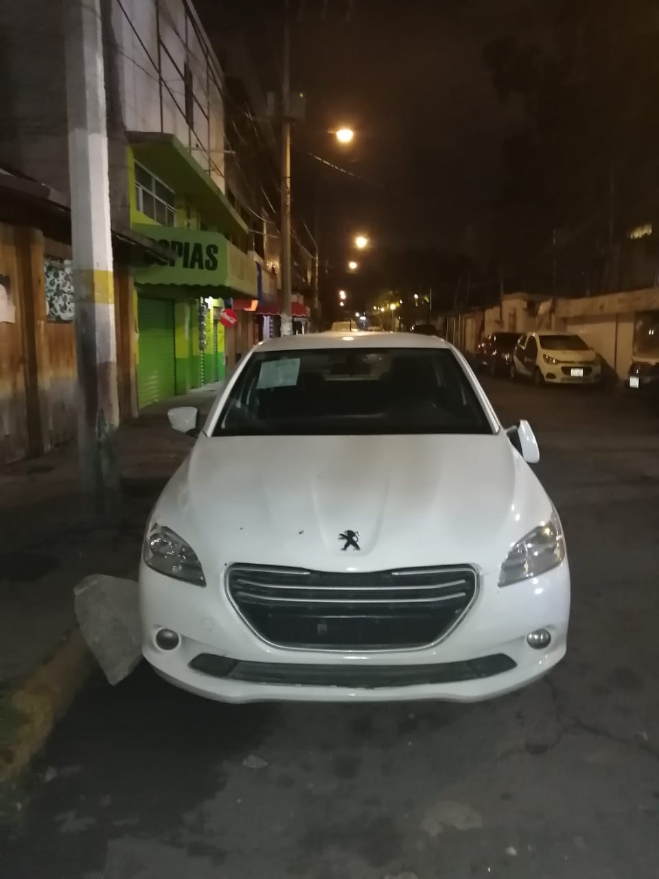 Los sujetos fueron trasladados al Ministerio Público donde se definirá su situación jurídica en las próximas horas.