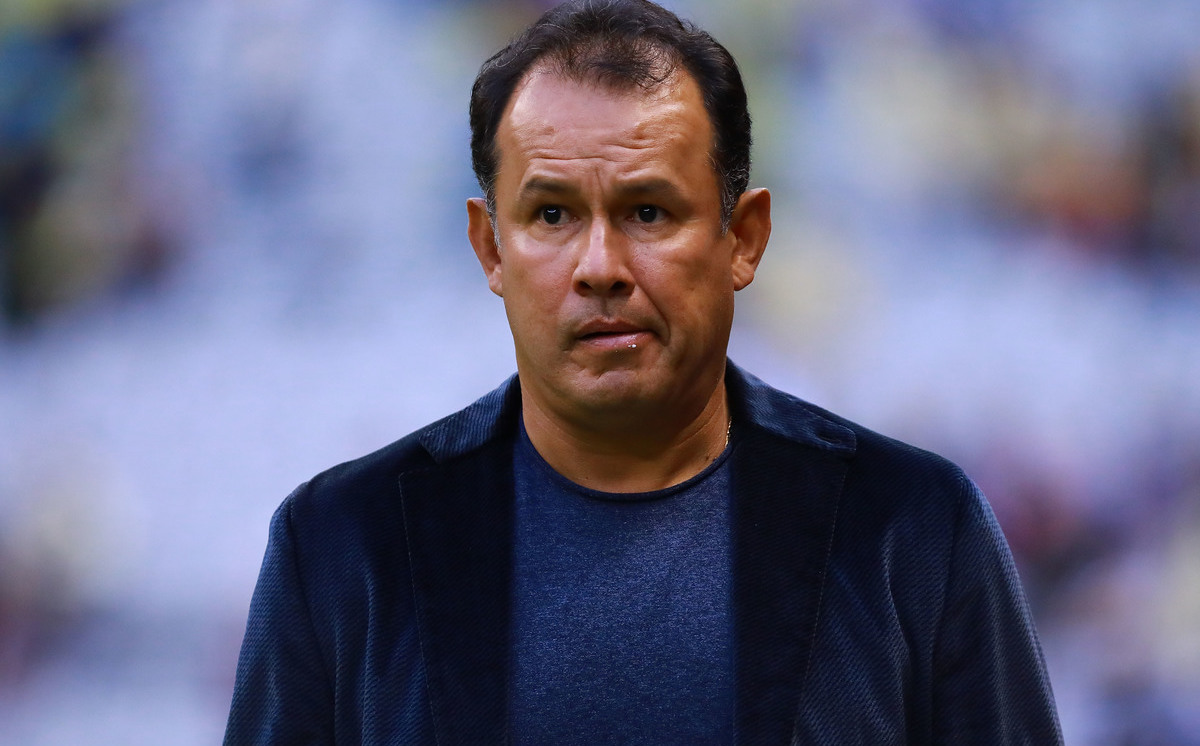 Juan Reynoso. Comisión Disciplinaria abre investigación contra el DT