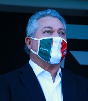 Víctor Manuel Vucetich durante el juego ante Necaxa en el Guard1anes2020 (Imago7)