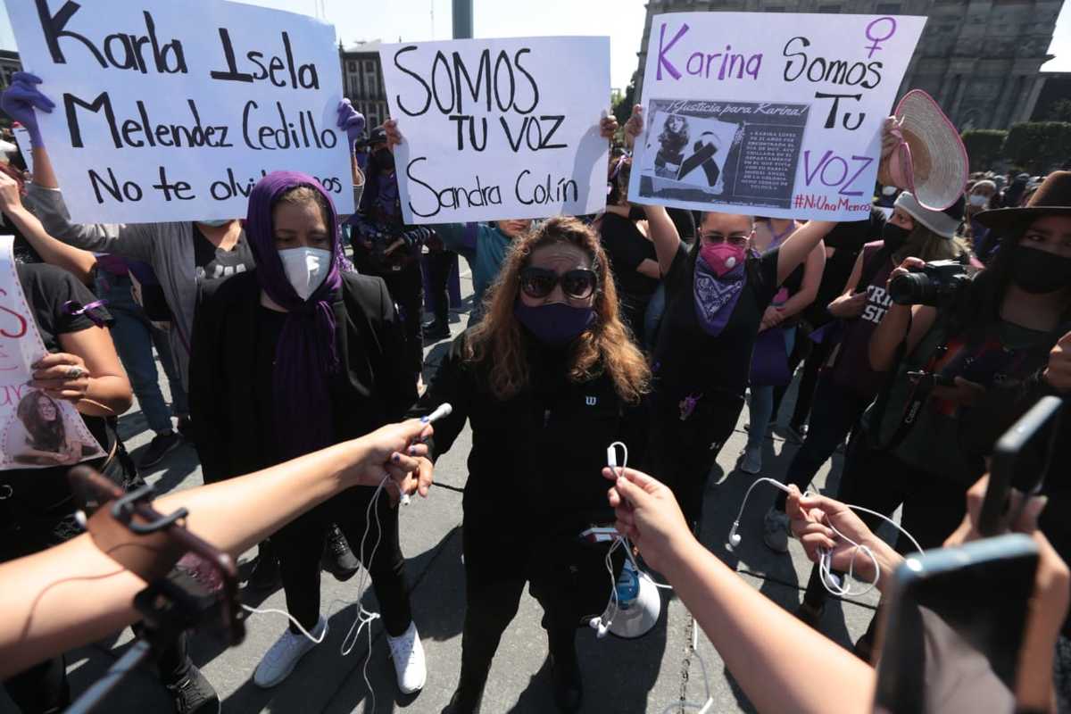 Mujeres de Toluca protestan por feminicidios.
