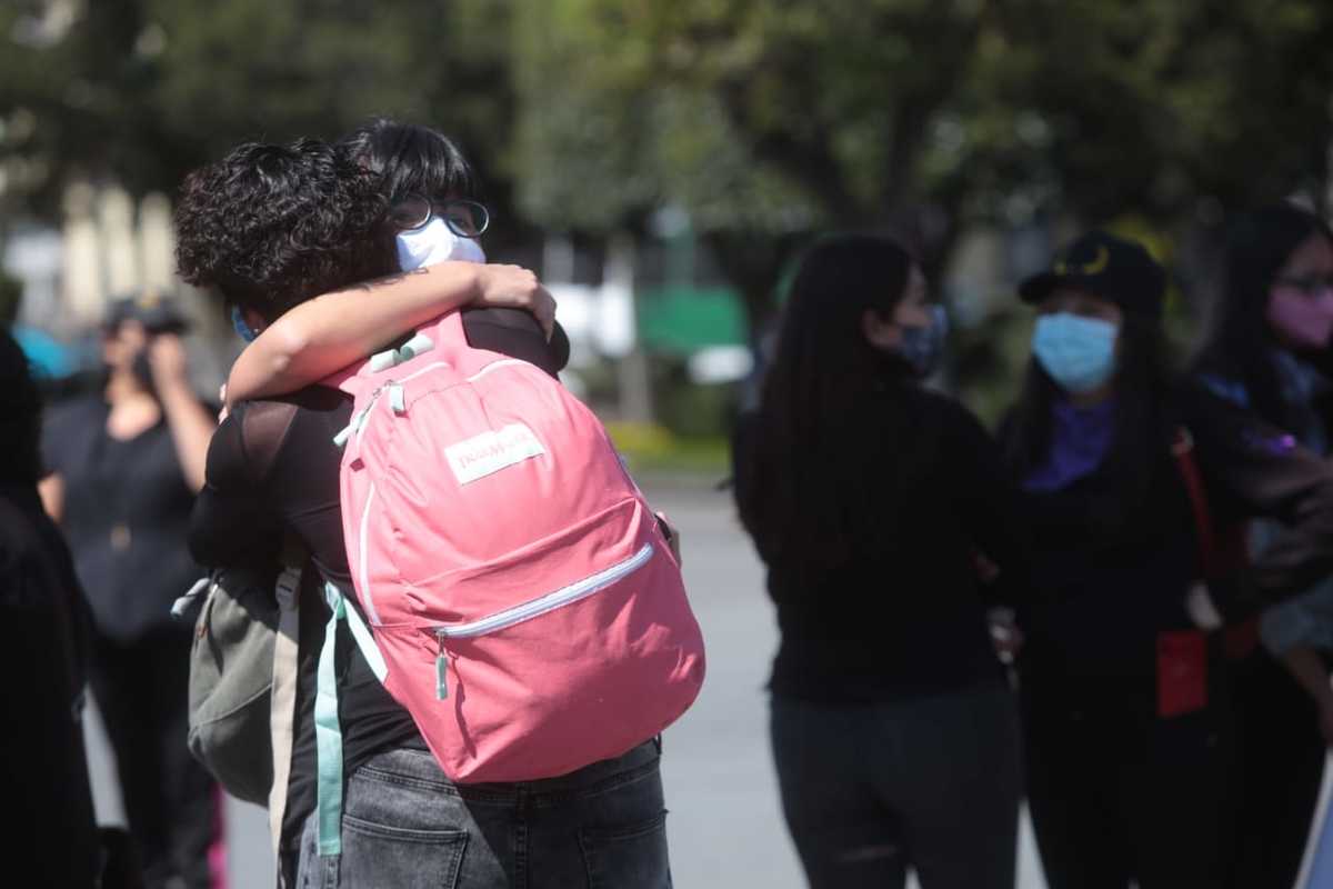 Mujeres de Toluca protestan por feminicidios.