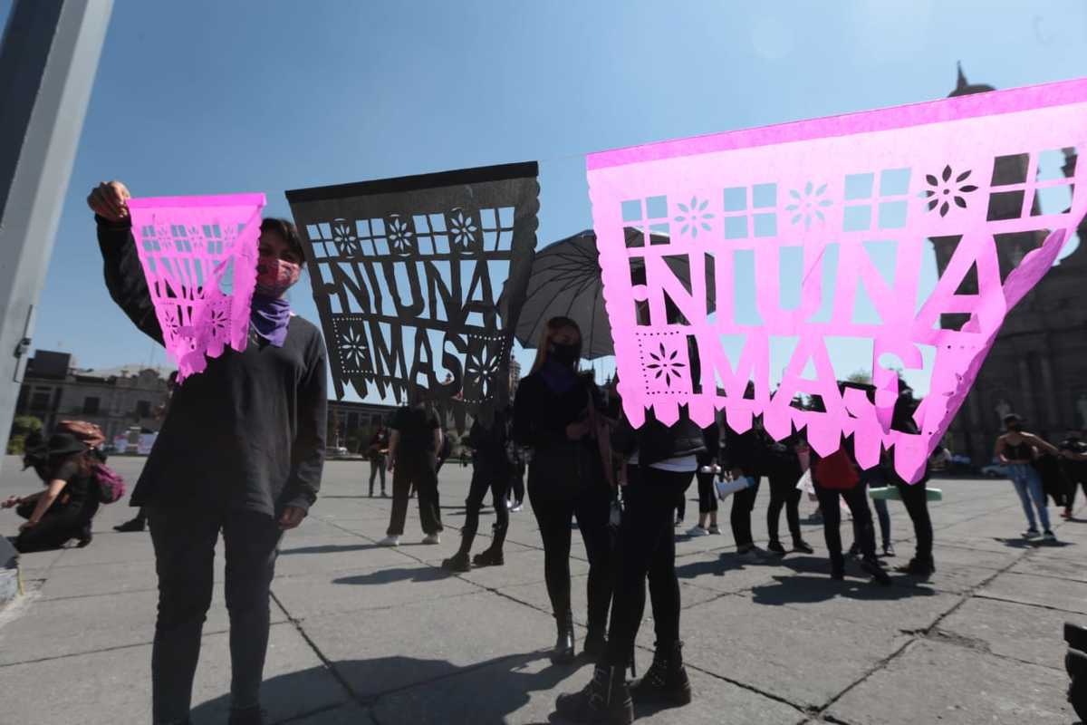 Mujeres de Toluca protestan por feminicidios.