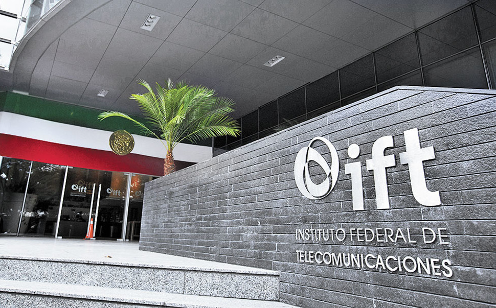 AMLO Recibe Lista De Finalistas Para Comisionados Del IFT Y La Cofece