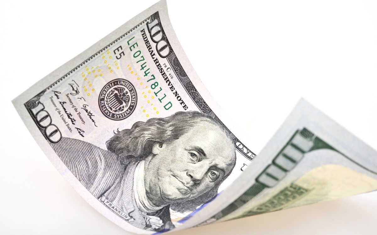 Precio del d&oacute;lar al cierre hoy 4 de diciembre