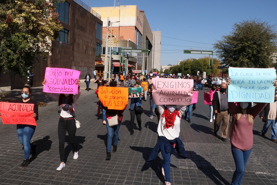 Noticias de Protestas maestros en Milenio