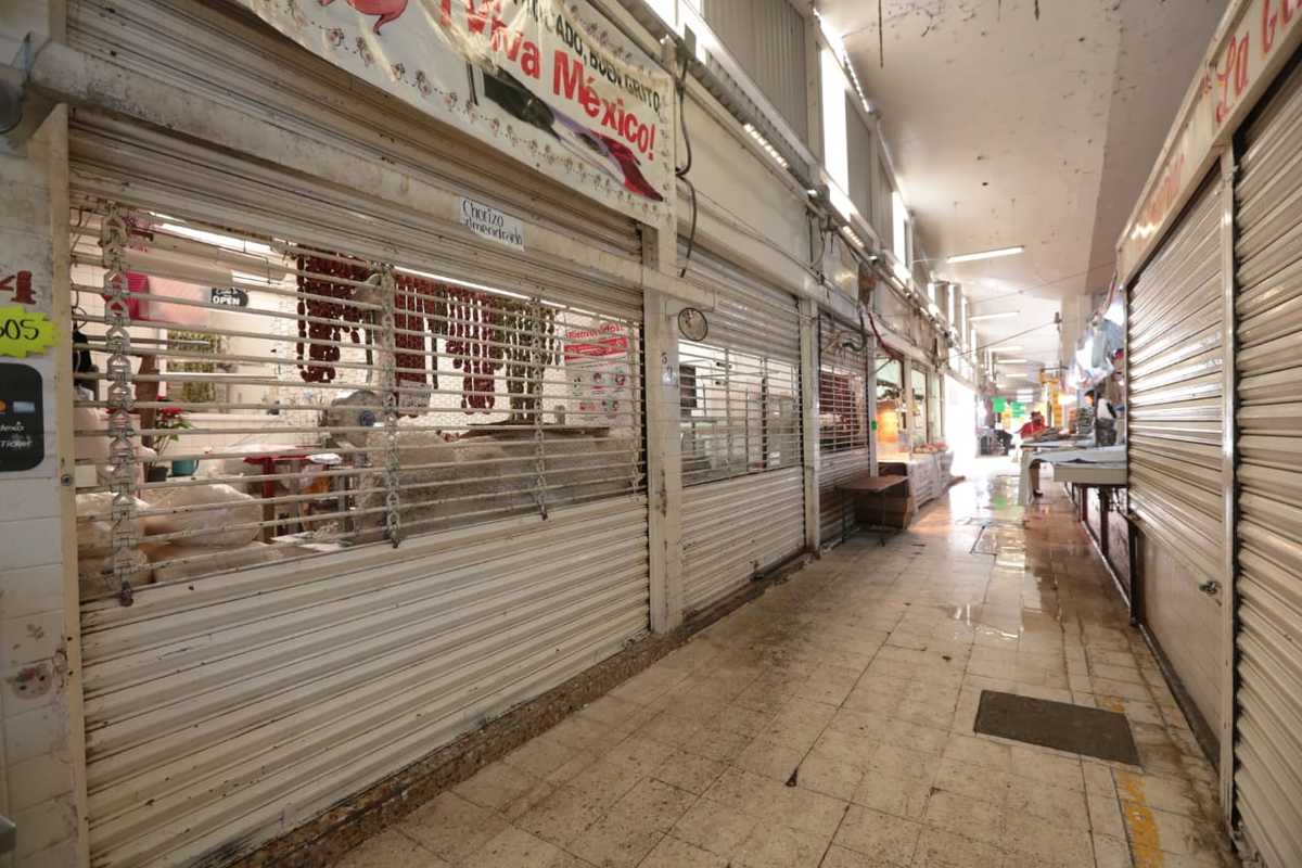 Solo permanecerán abiertos los negocios que comercialicen productores esenciales. | Tania Contreras