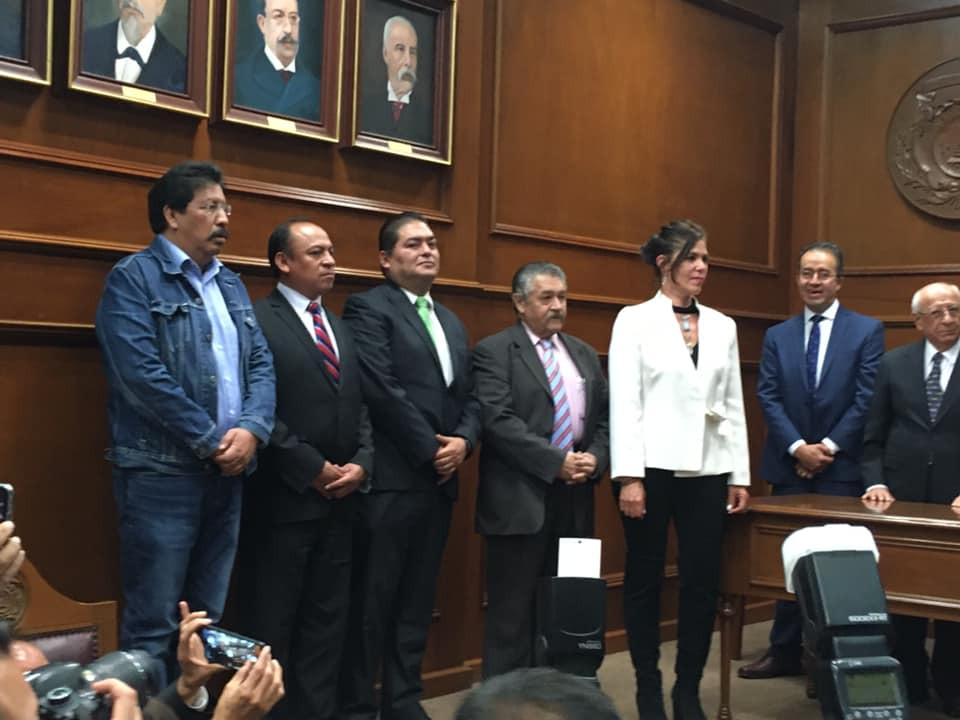 Puntualizaron que el trabajo periodístico debe respetarse, ya que su misión es comunicar a la sociedad con objetividad. (Especial)