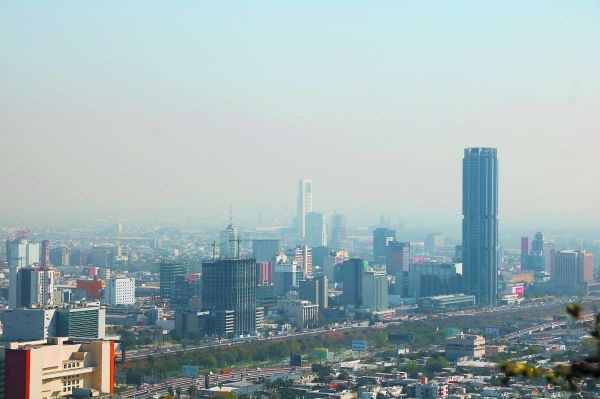 Vendría a regular y vigilar tanto a la industria como al transporte público y privado, además se pretende con ello mejorar la calidad del aire. LEONEL