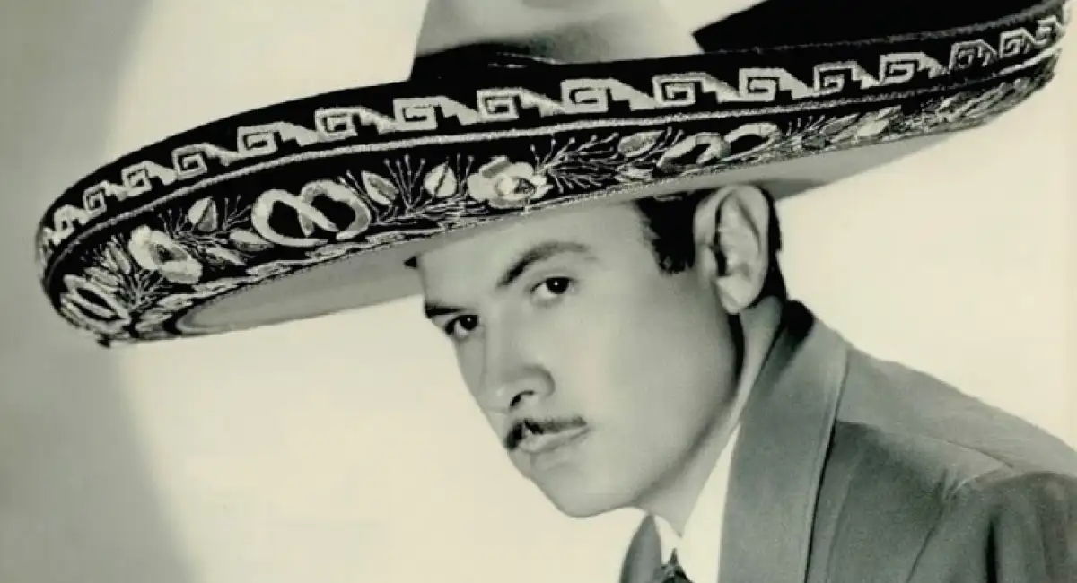 Antonio Aguilar… el héroe de bronce Grupo Milenio Antonio Aguilar… el héroe de bronce Grupo Milenio