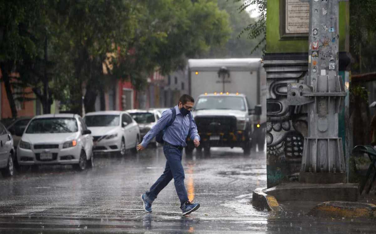 Pronostican para hoy fuertes lluvias en cuatro estados - Vimarsana News