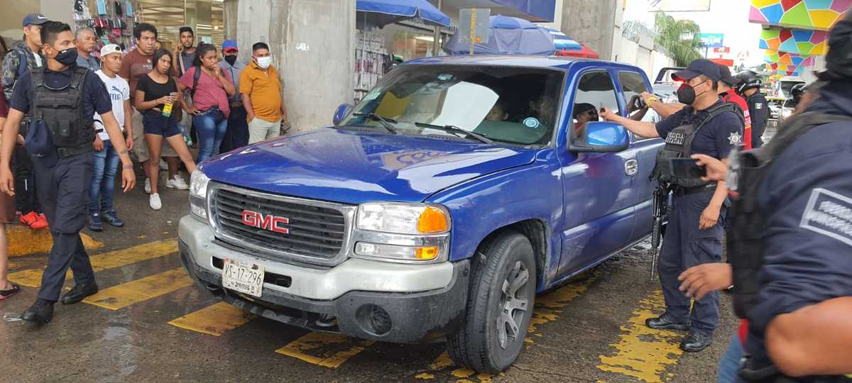 Camioneta donde viajaban los migrantes