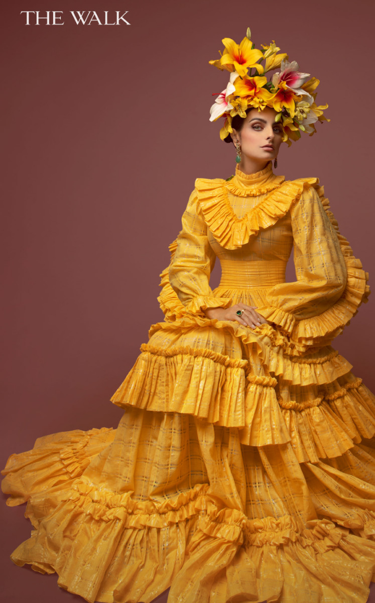 Vestido: Carlos Pineda Aretes: Regina Castillo | Foto: The Walk