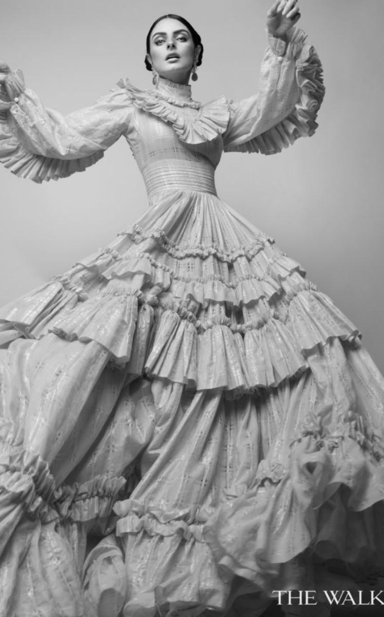 Vestido: Carlos Pineda Aretes: Regina Castillo | Foto: The Walk