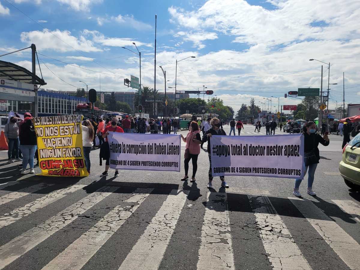 Los manifestantes se retiraron tras ser atendidos por una comisión. (Foto: Especial)
