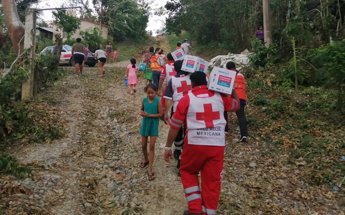 Cruz Roja envía 26 toneladas de ayuda humanitaria a Veracruz - Grupo ...