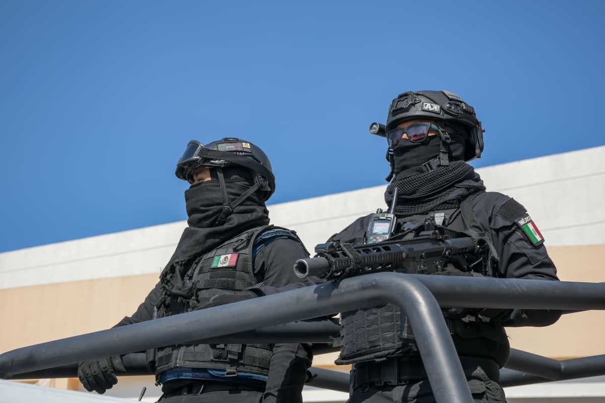 policía