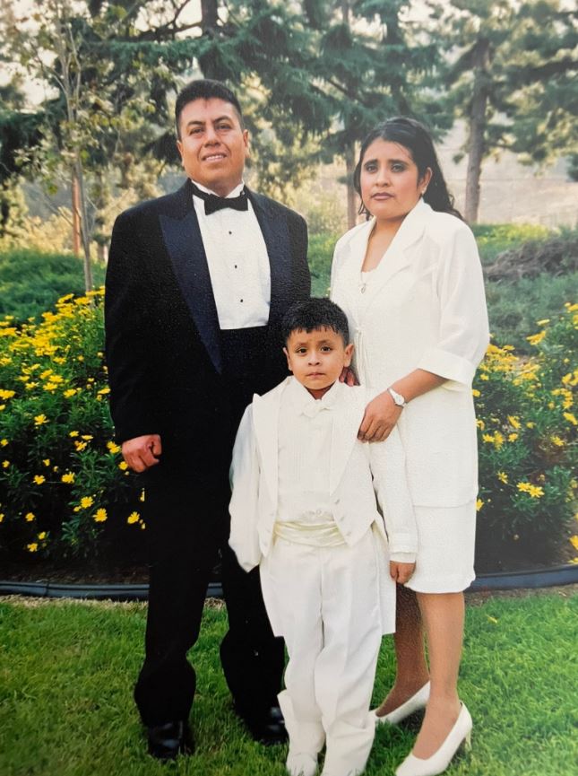 JESÚS MARTÍNEZ Y SU FAMILIA. | CORTESÍA