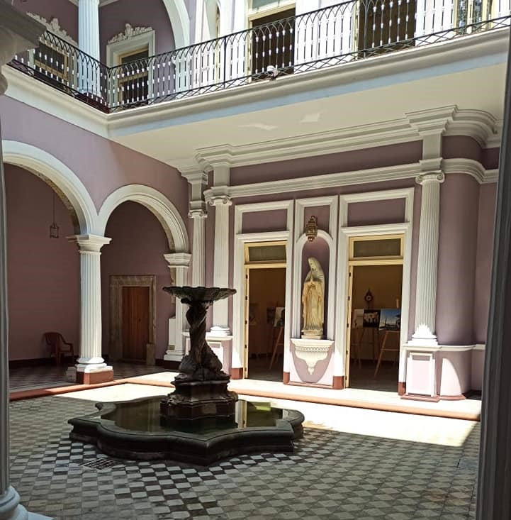 Guadalajara Casa Caballero más de 200 años decorando el centro Grupo