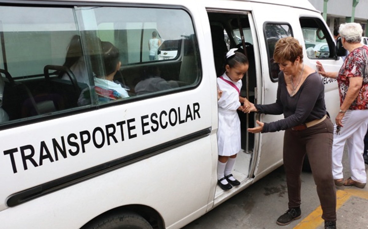 Transporte escolar espera regreso total de clases presenciales: Madero ...