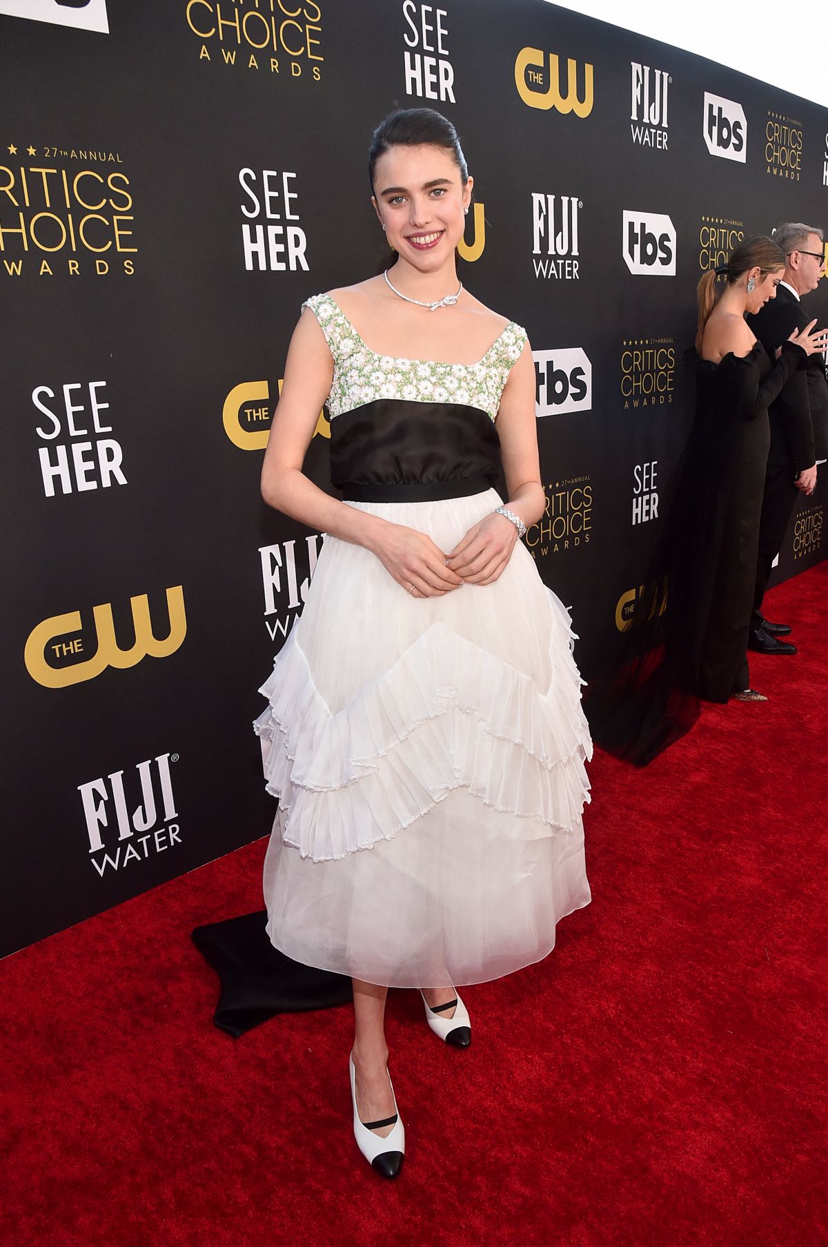 https://www.milenio.com/uploads/media/2022/03/13/sarah-margaret-qualley-afp.jpg